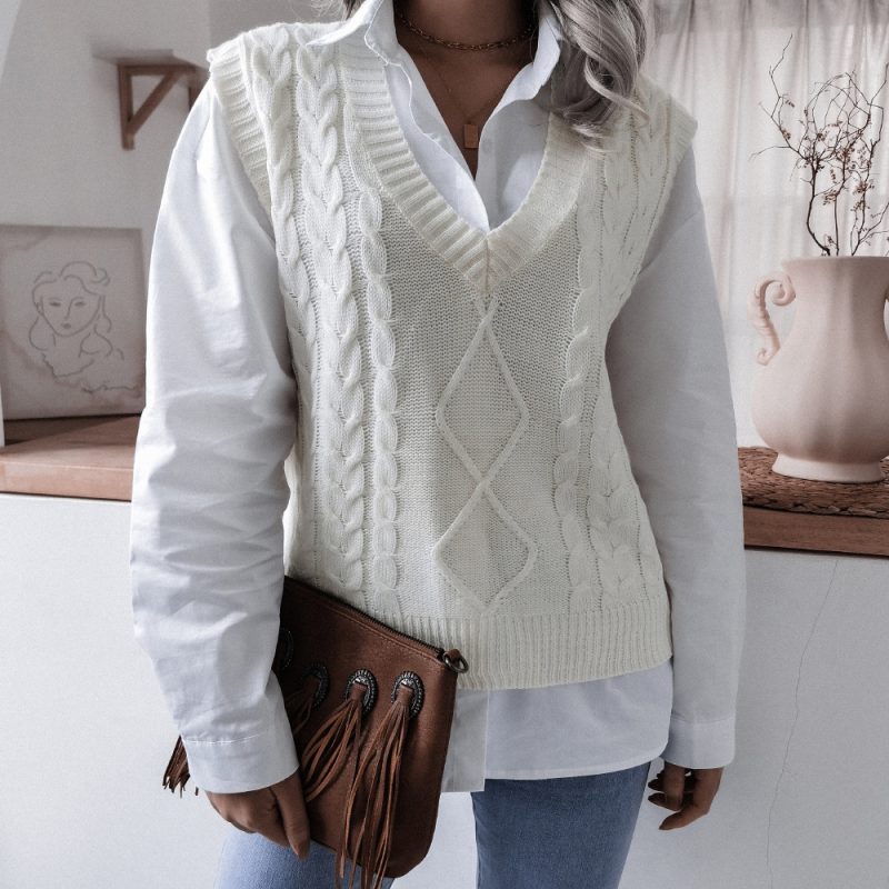 V-neck Twist Knit Vest