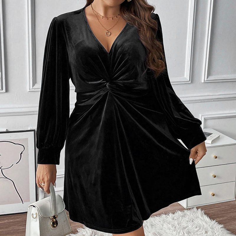 Elegant Twisted Hip Plus Size Velvet Dress