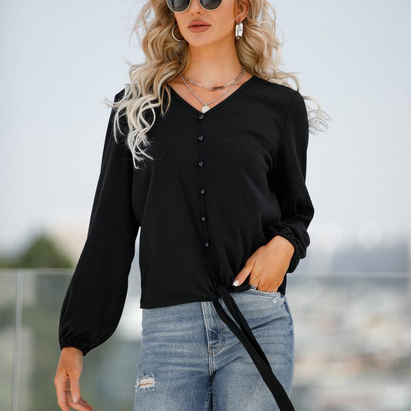 Buttoned V-Neck T-Shirt: Winter Chic Elegance